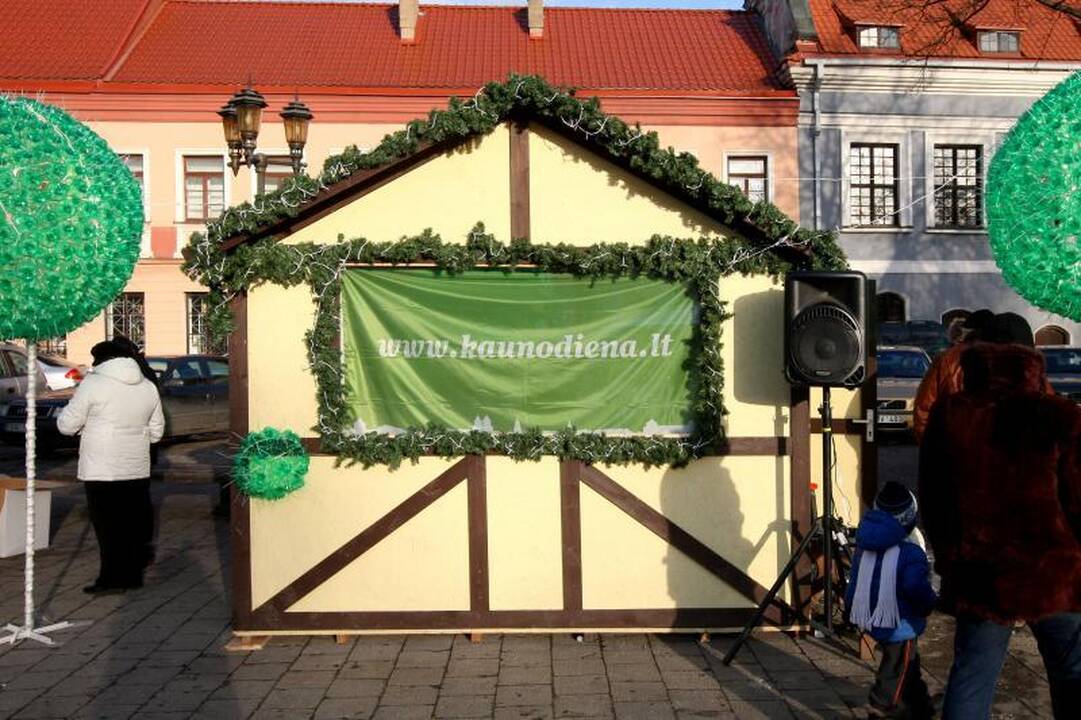 Šventinis miestelis prie Rotušės pakvipo spurgytėmis ir pasakomis