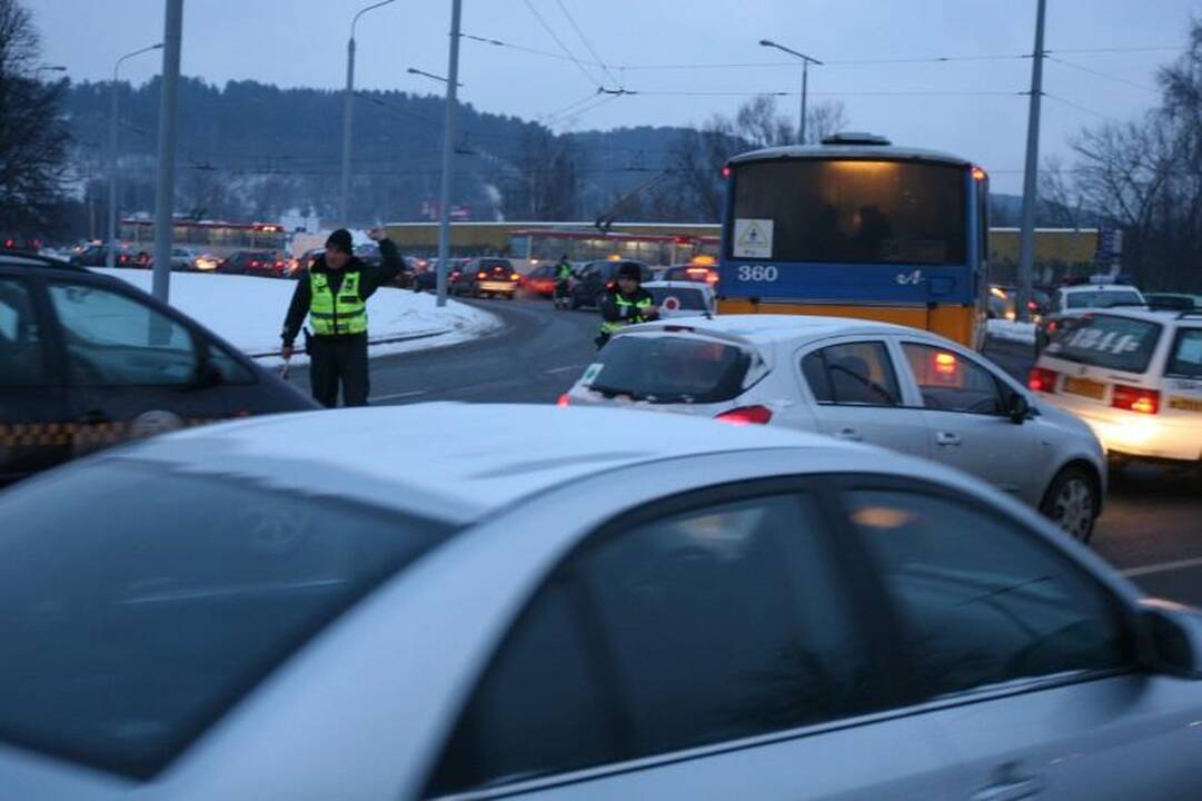Vilniaus taryba taksistus laikinai atleido nuo rinkliavos