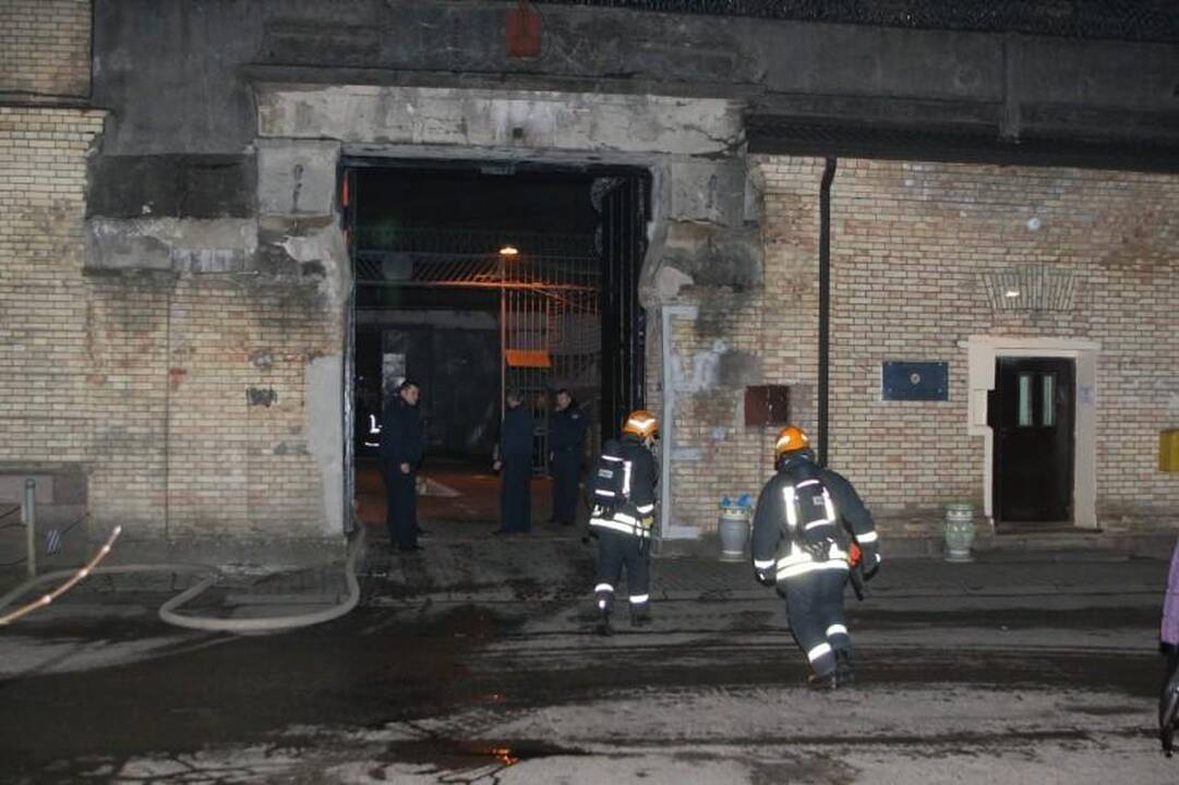 Per gaisrą Lukiškių kalėjime nukentėjo 9 kaliniai (papildyta 14.13)