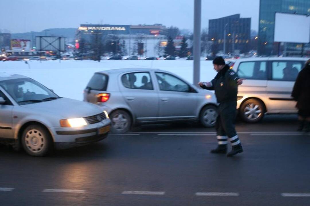 Vilniaus taryba taksistus laikinai atleido nuo rinkliavos