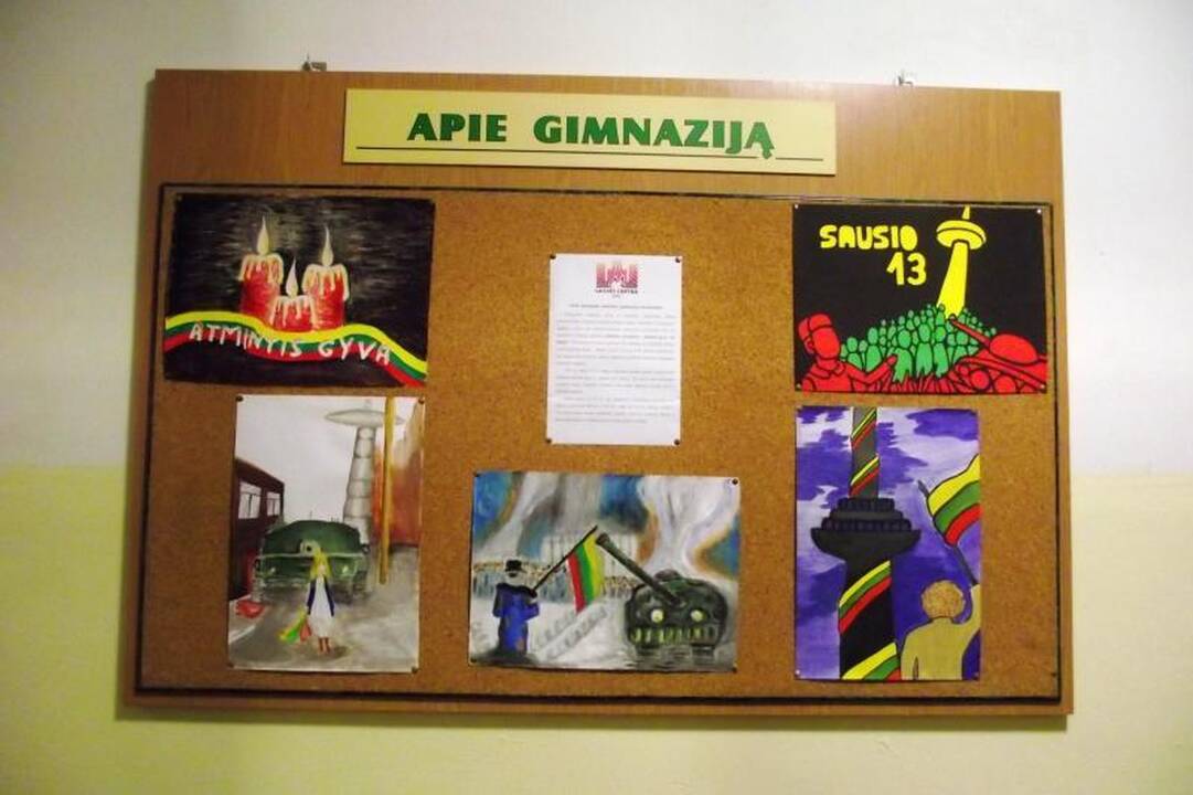 Kauno mokyklose sužibo atminimo liepsnelės