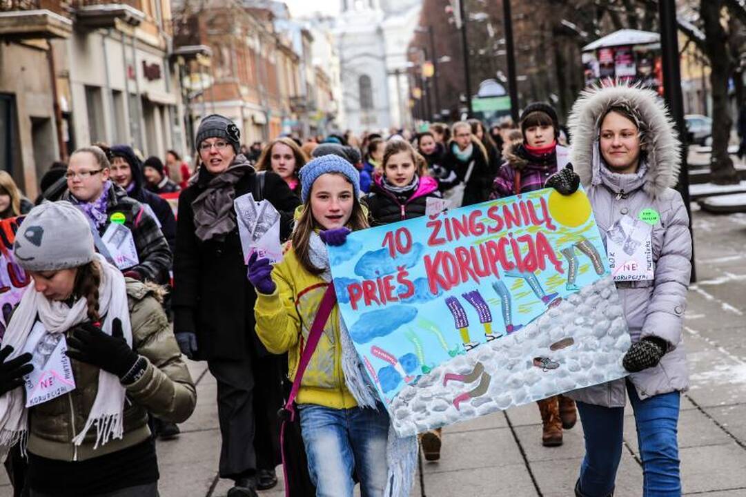 Mokiniai pasmerkė korupciją: kyšiai – negerai, tai nešvarūs pinigai!
