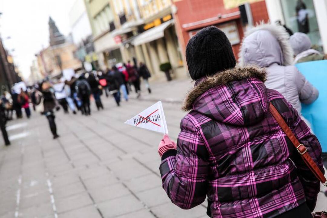 Mokiniai pasmerkė korupciją: kyšiai – negerai, tai nešvarūs pinigai!