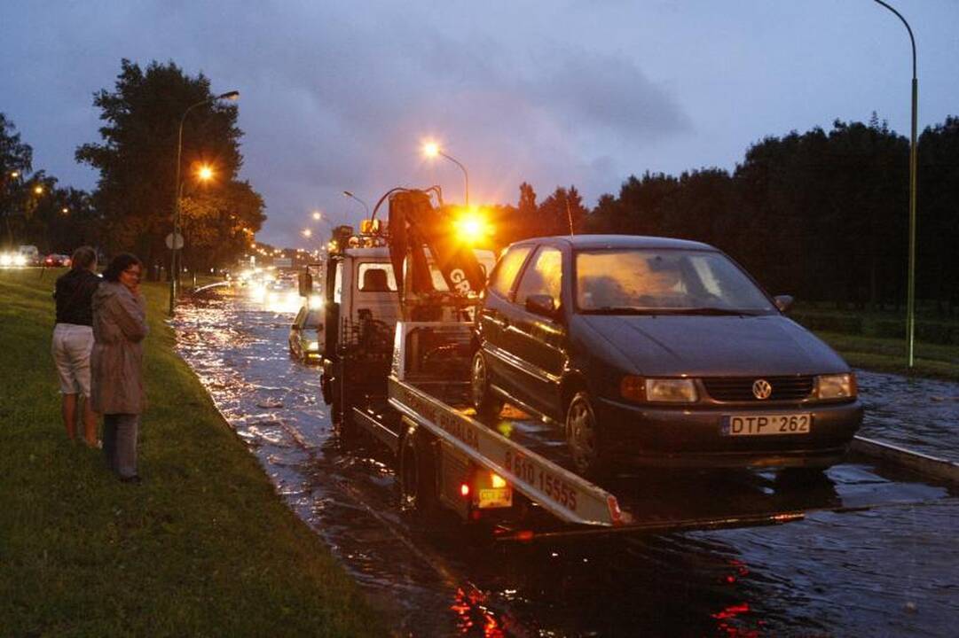 Šventinę nuotaiką Klaipėdoje aptemdė potvynis (papildyta)