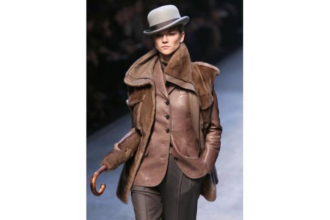 Rudens mados tendencijos: dirbtinis kailis