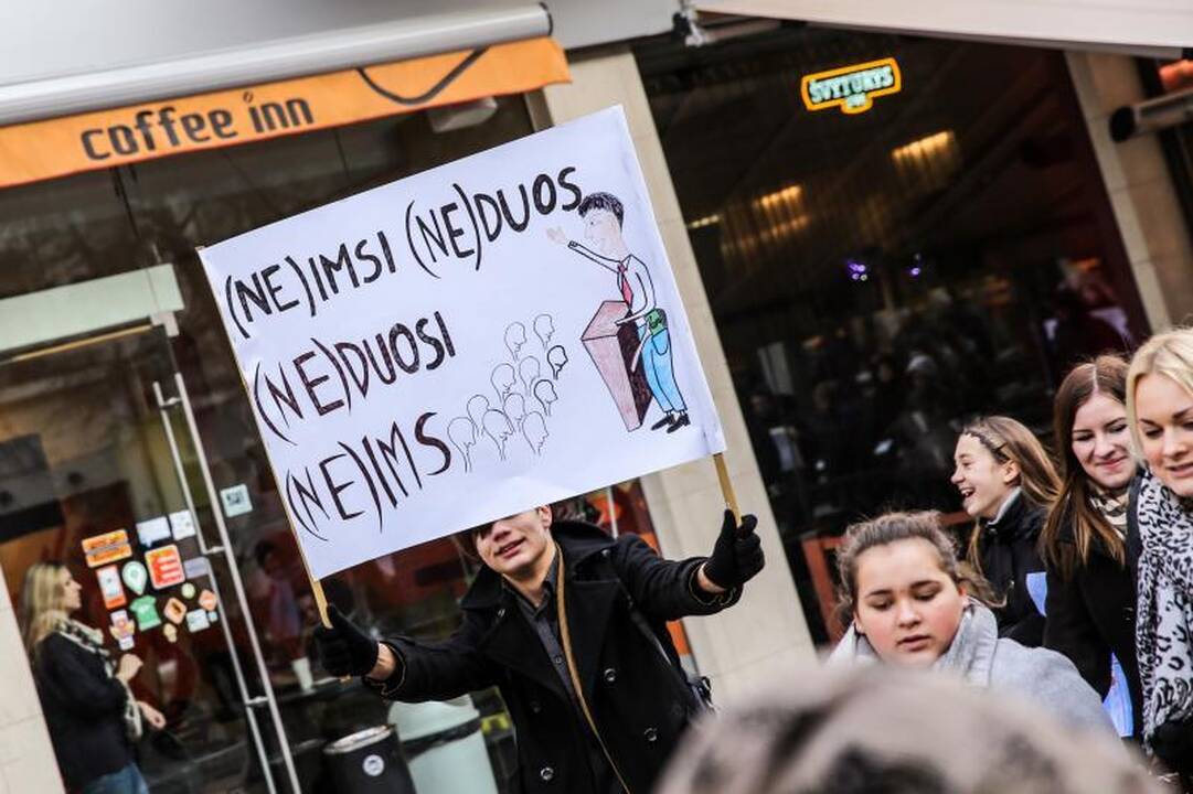 Mokiniai pasmerkė korupciją: kyšiai – negerai, tai nešvarūs pinigai!
