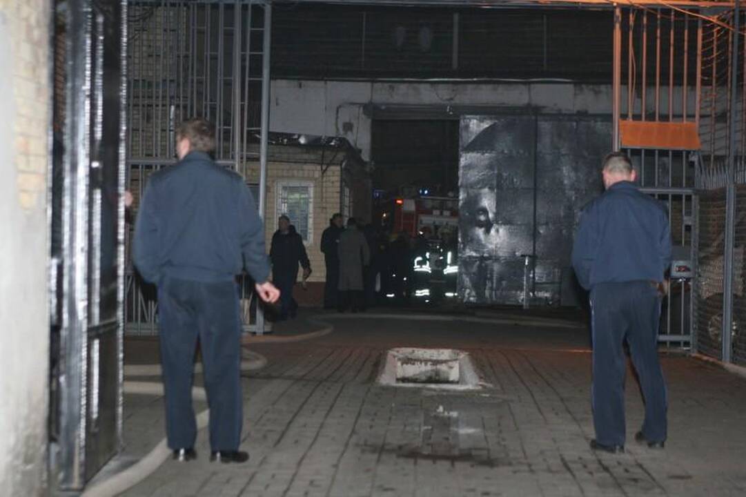 Per gaisrą Lukiškių kalėjime nukentėjo 9 kaliniai (papildyta 14.13)