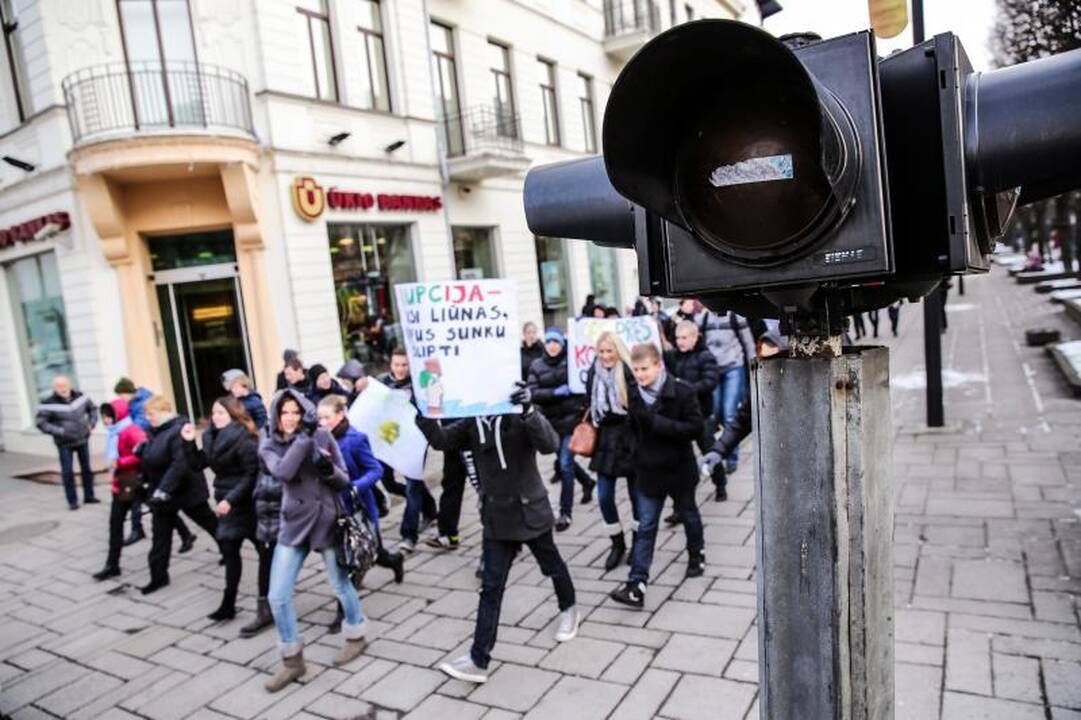 Mokiniai pasmerkė korupciją: kyšiai – negerai, tai nešvarūs pinigai!