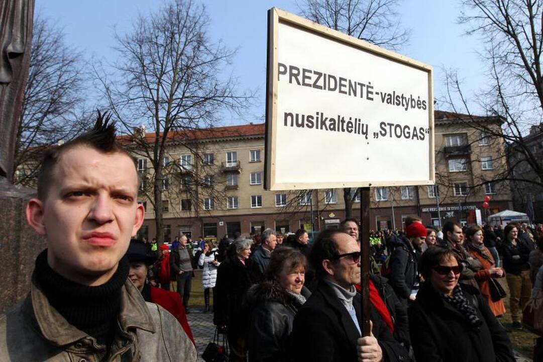 Mitinge prie Seimo – kaltinimai R.Palaičiui ir Prezidentei