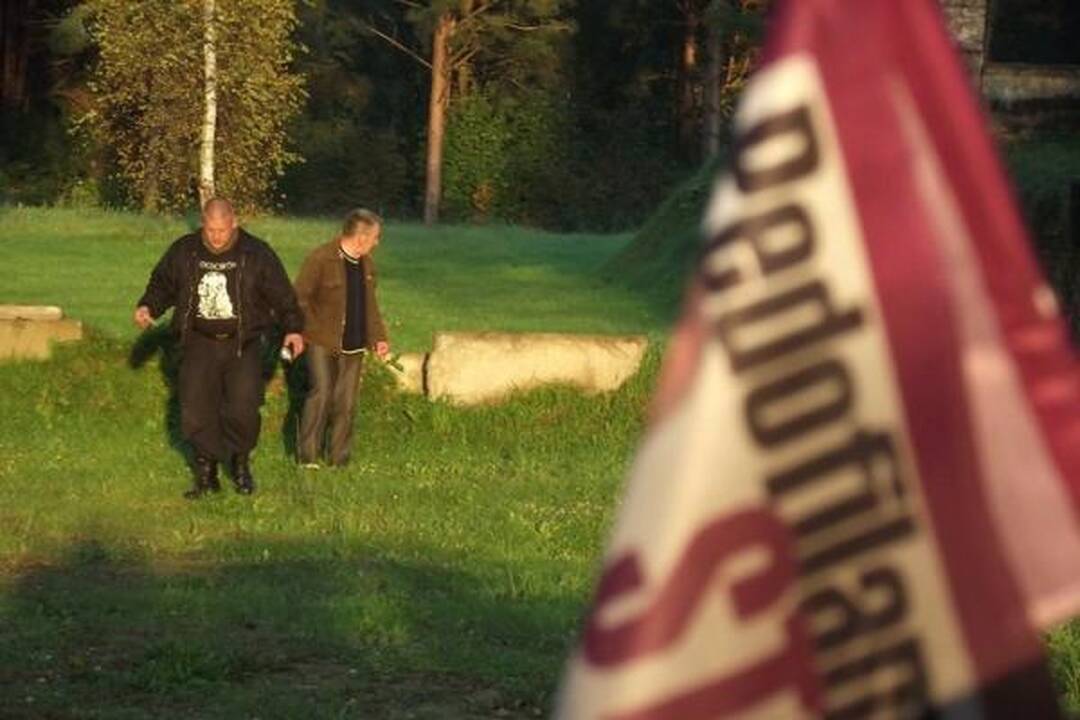 D.Kedžio radimo vietoje iškilo didinga angelo skulptūra