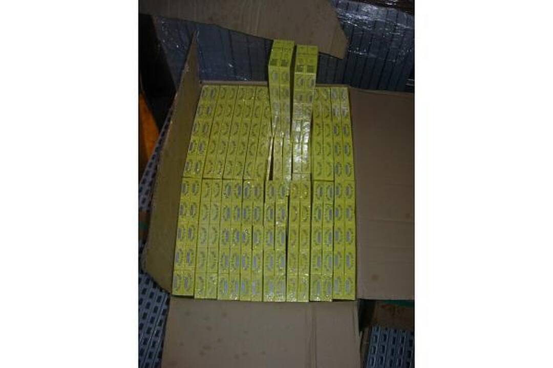 Po metalo gaminiais – kontrabandinės cigaretės