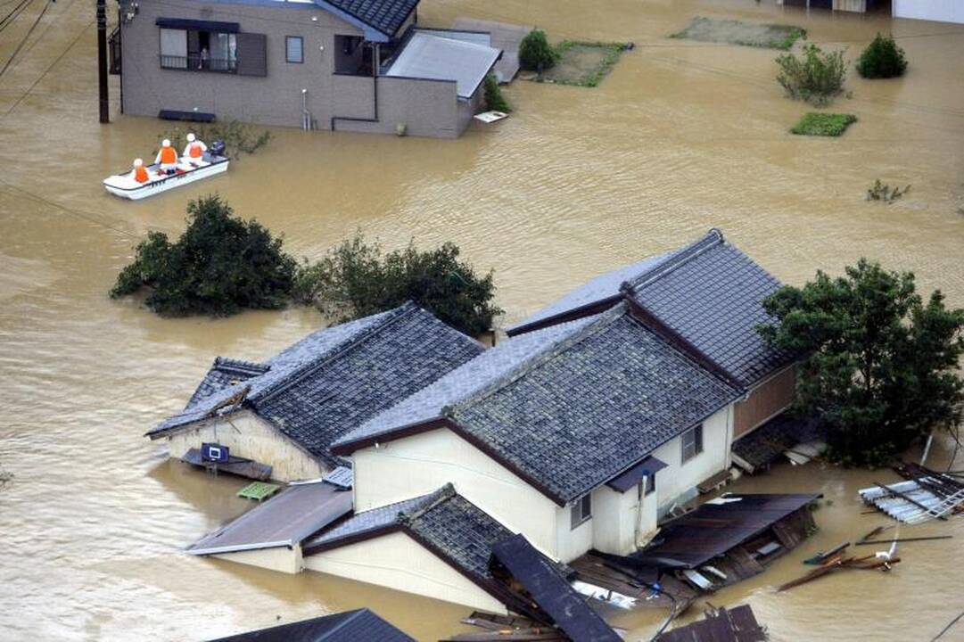 Per taifūną „Talas“ Japonijoje žuvo jau daugiau kaip 40 žmonių