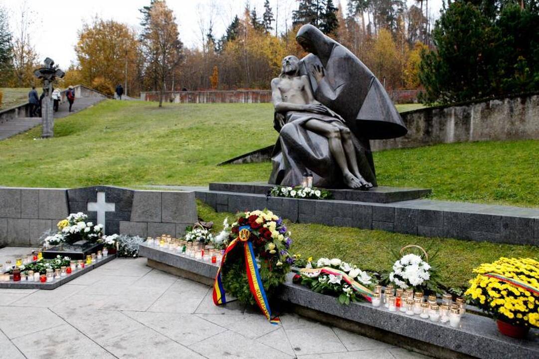 Vėlinės – bendravimo su mirusiais diena 