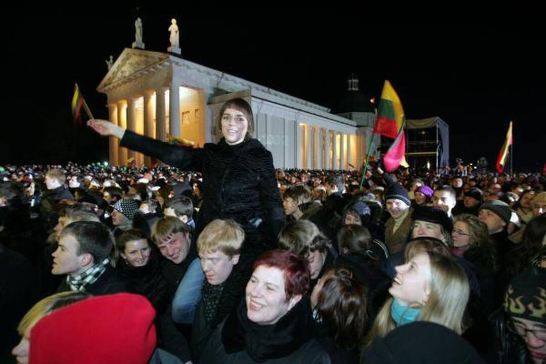 Katedros aikštėje - iškilmingas kovo 11-osios koncertas „Tikime laisve”