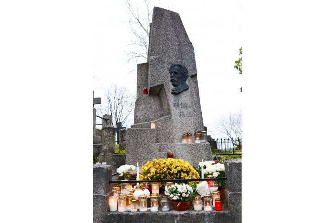 Vėlinės – bendravimo su mirusiais diena 