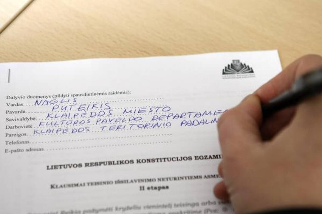 Klaipėdiečiai laikė antrąjį Konstitucijos egzaminą