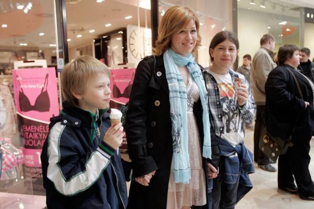 Vilniuje pristatyta "Formulės 1" bolidų paroda