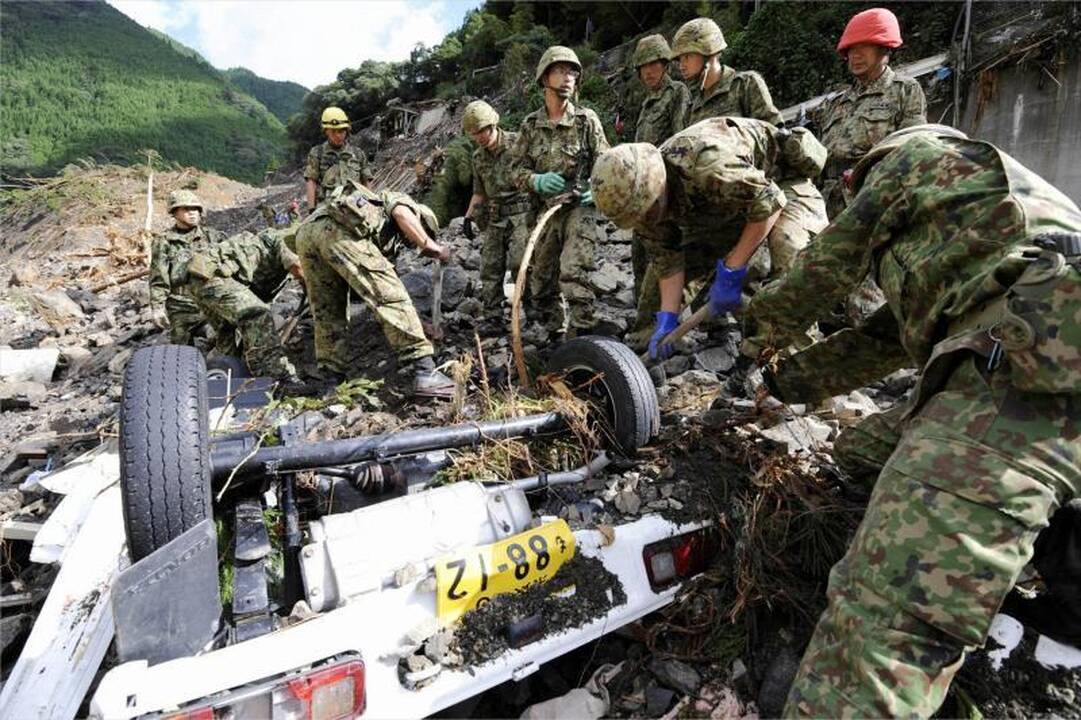 Per taifūną „Talas“ Japonijoje žuvo jau daugiau kaip 40 žmonių