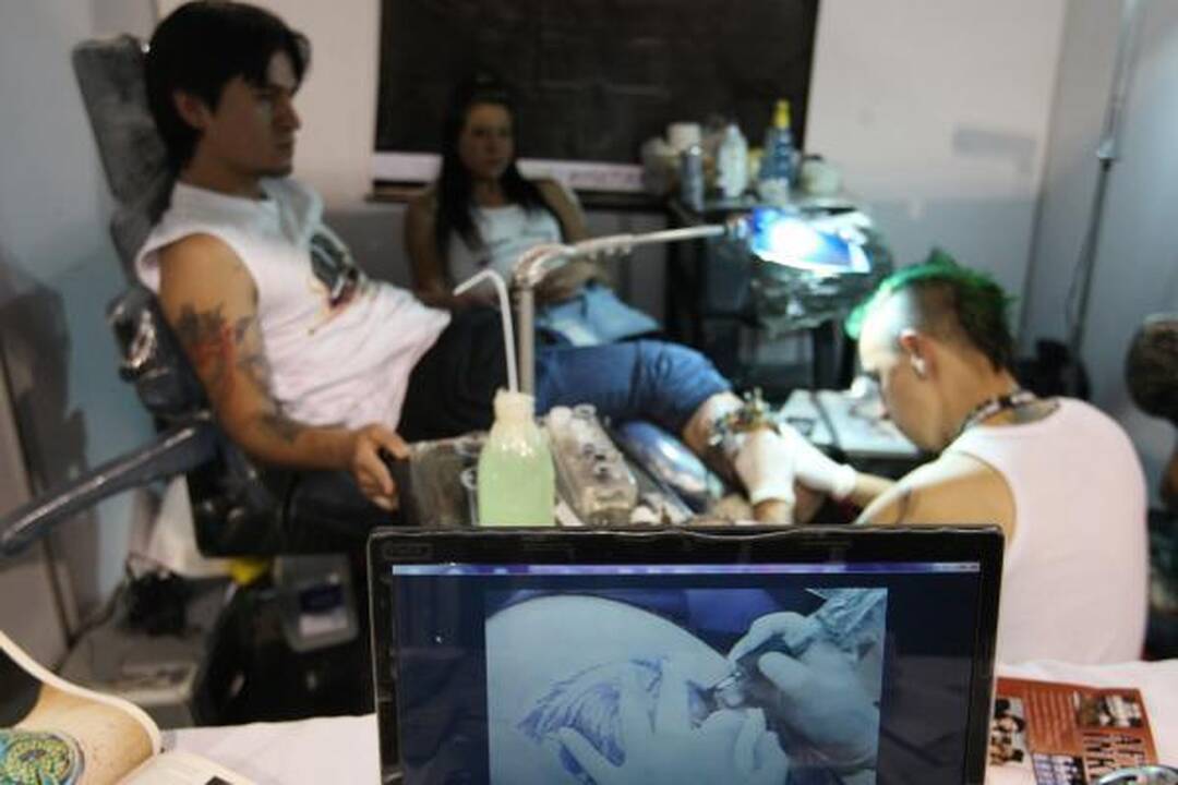 Savaitgalį Kolumbijos sostinę užvaldė tatuiruočių ir kūno menas