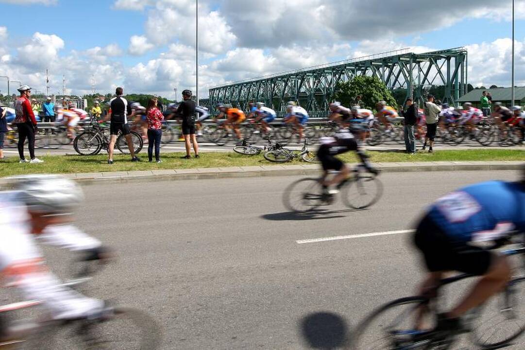 Dviratininkai susirungė Kauno maratono trasoje (papildyta)