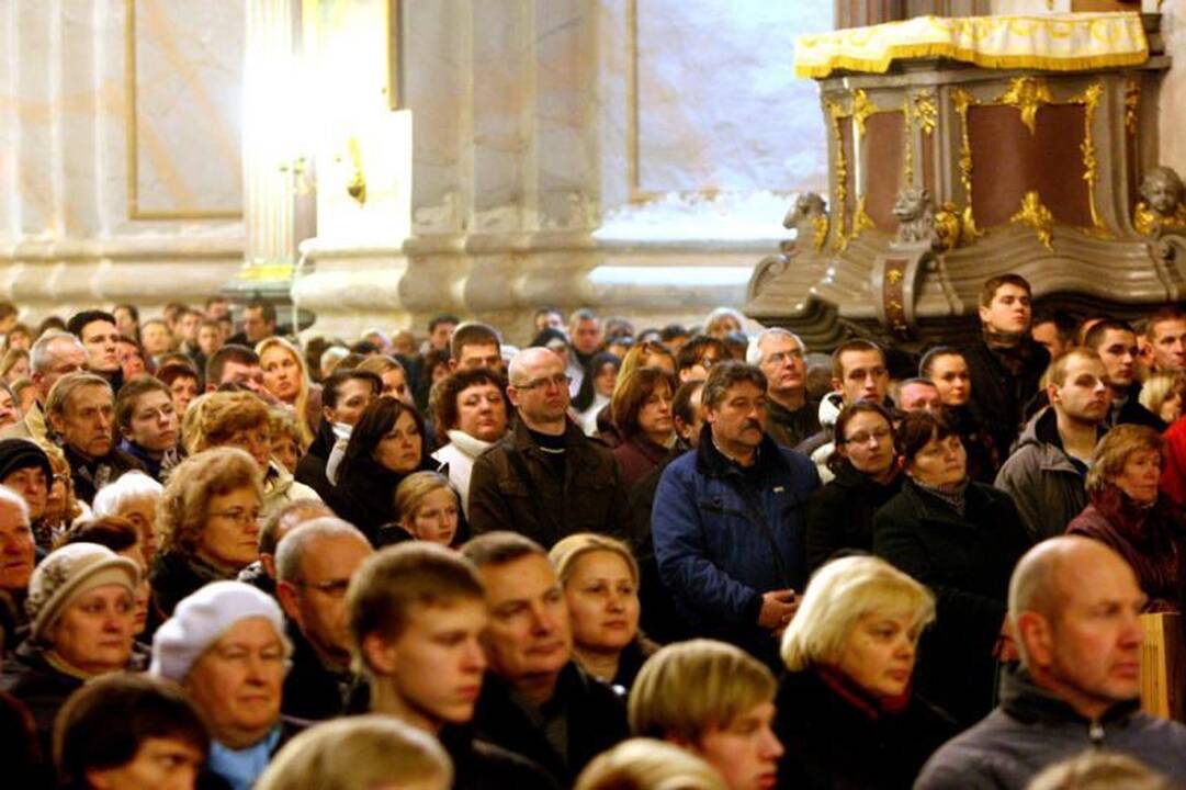 Piemenėlių mišios Petro ir Povilo arkikatedroje bazilikoje 