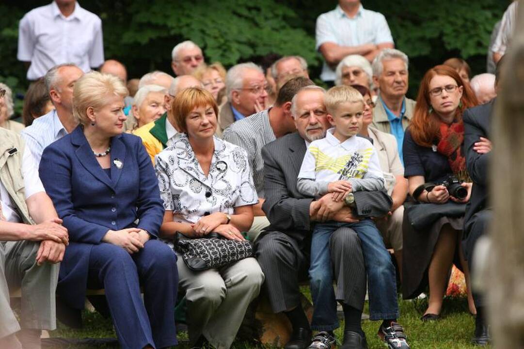 Prezidentės dėmesys buvusiems tremtiniams (papildyta)