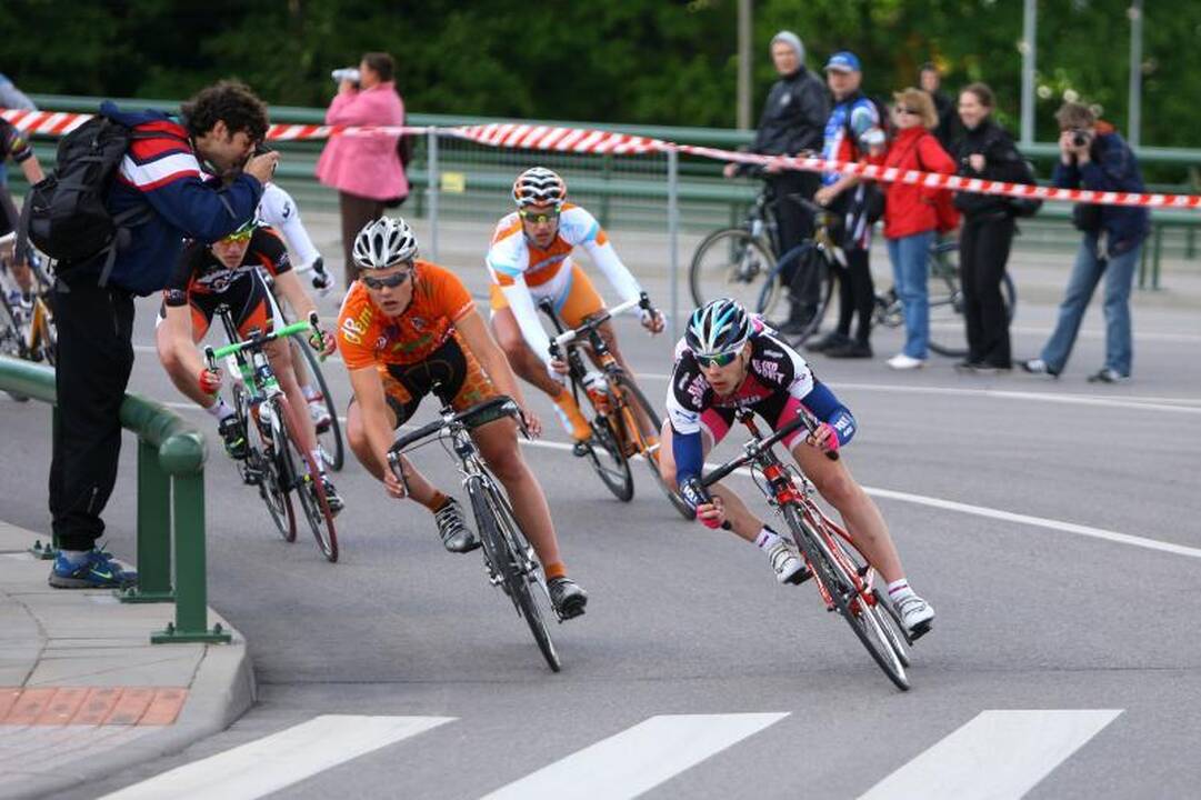 Dviratininkai susirungė Kauno maratono trasoje (papildyta)