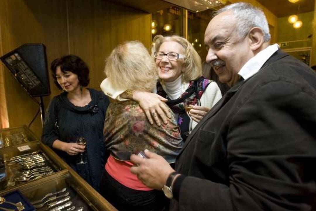 Atgimė legendinė juvelyrikos parduotuvė „Vilniaus eglė“ 