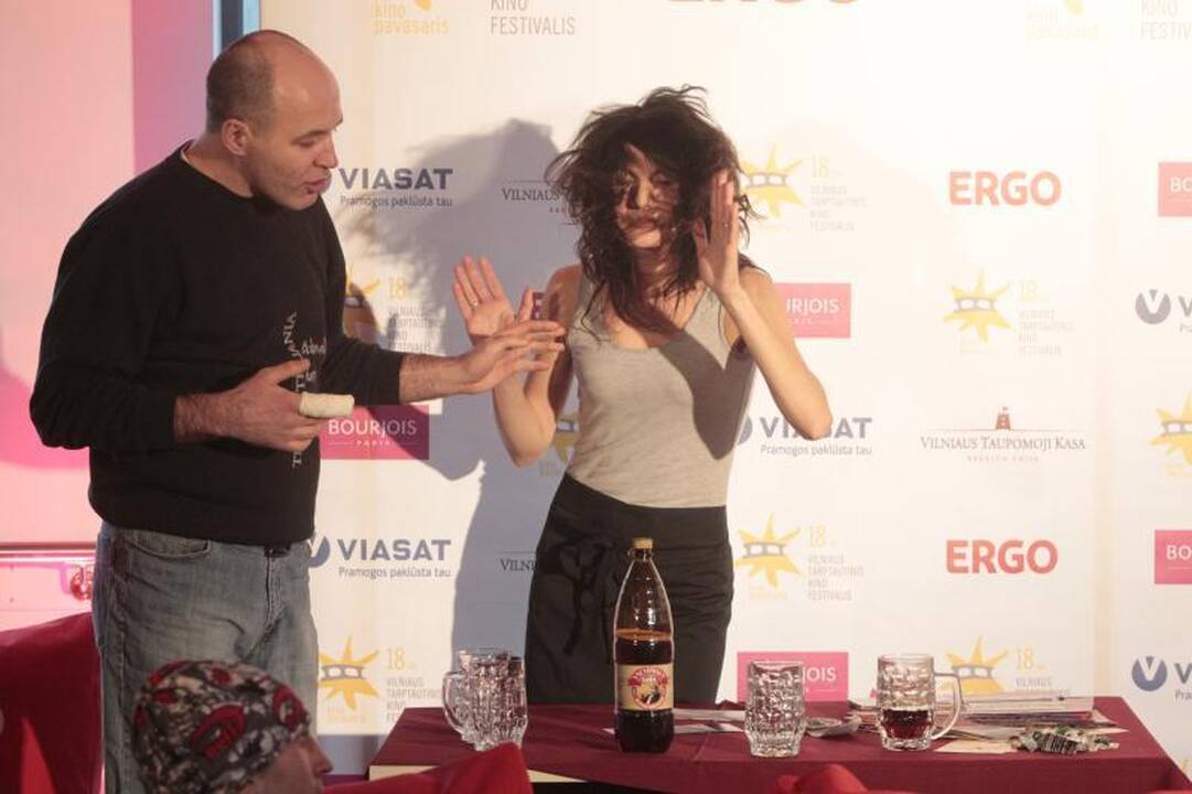 Festivalyje „Kino pavasaris“ - efektingos muštynės bare