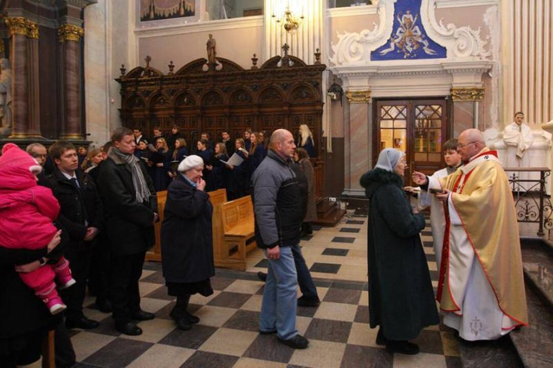 Piemenėlių mišios Petro ir Povilo arkikatedroje bazilikoje 