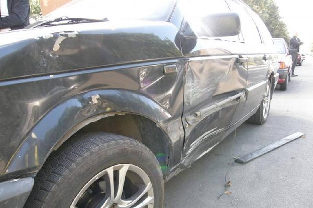 Užstrigus vairui apsivertė klaipėdietės „Mazda“