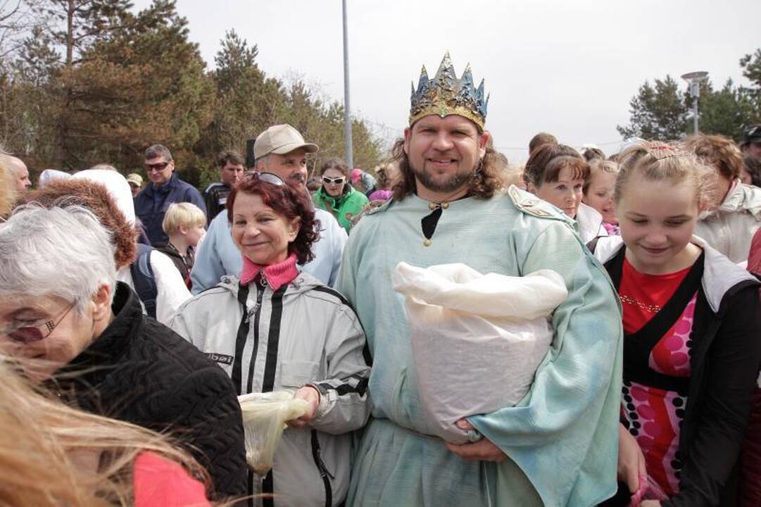 Palangoje  šeštadienį  lijo  gintarais  