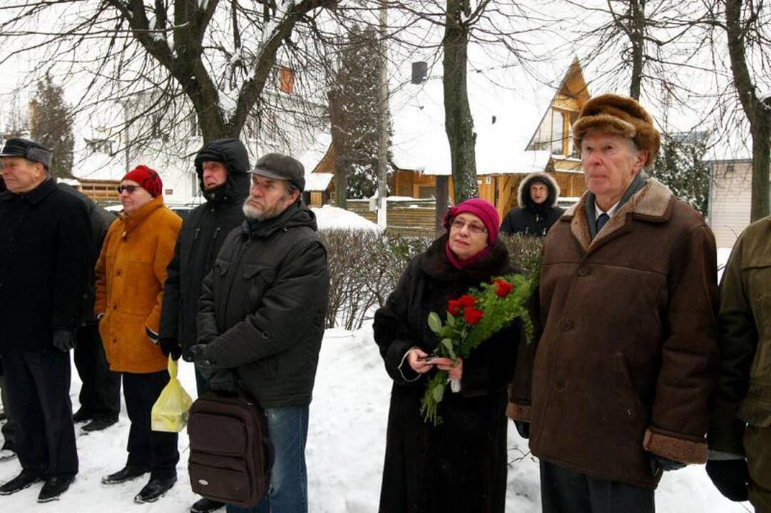Įamžintas rašytojo, vertėjo ir politinio kalinio K.Jankausko atminimas
