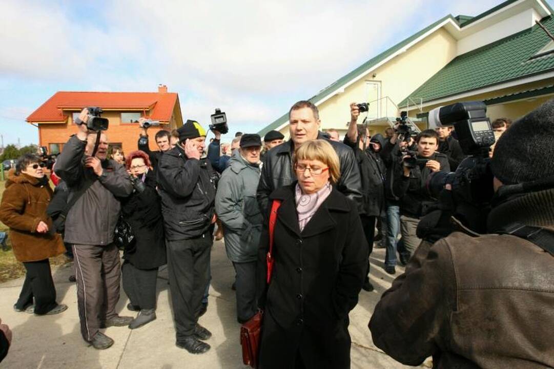 Antstolių rūmai: grasinimai Kauno antstolei yra šiurkštus pažeidimas