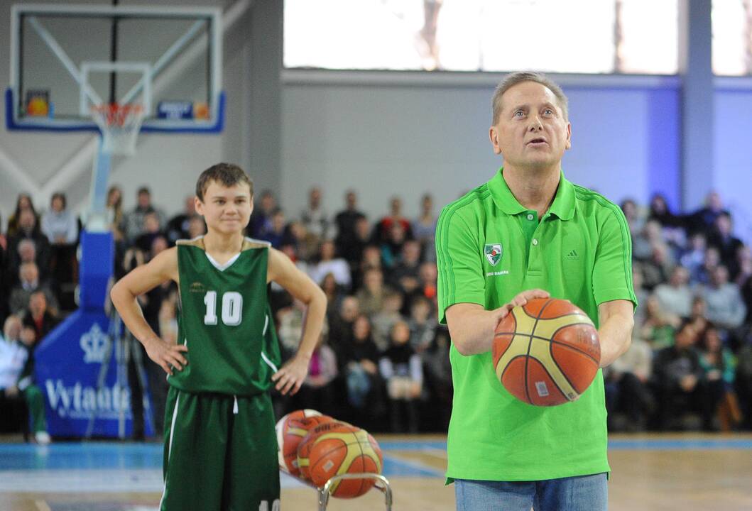 A. Sabonis su legendiniais krepšininkais moterims šventės nesugadino