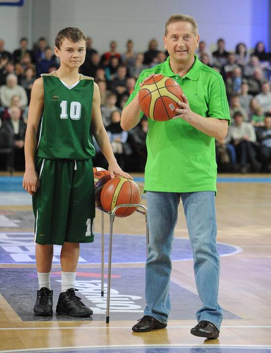 A. Sabonis su legendiniais krepšininkais moterims šventės nesugadino