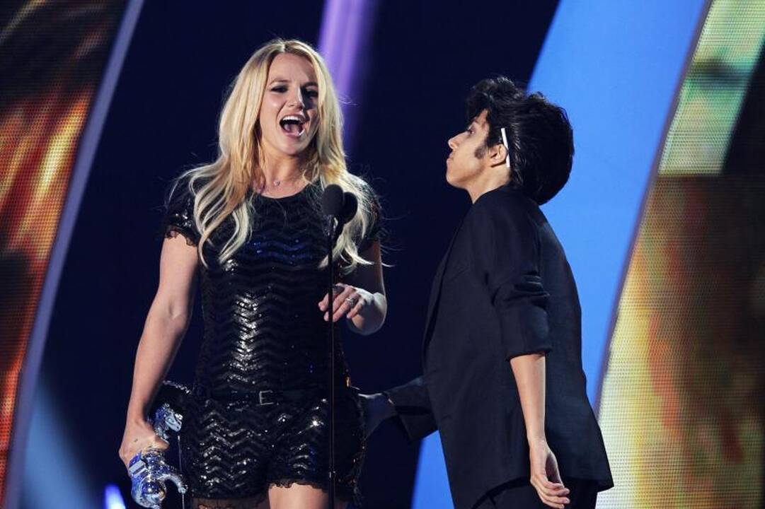 MTV muzikinių klipų apdovanojimuose triumfavo Katy Perry ir Adele