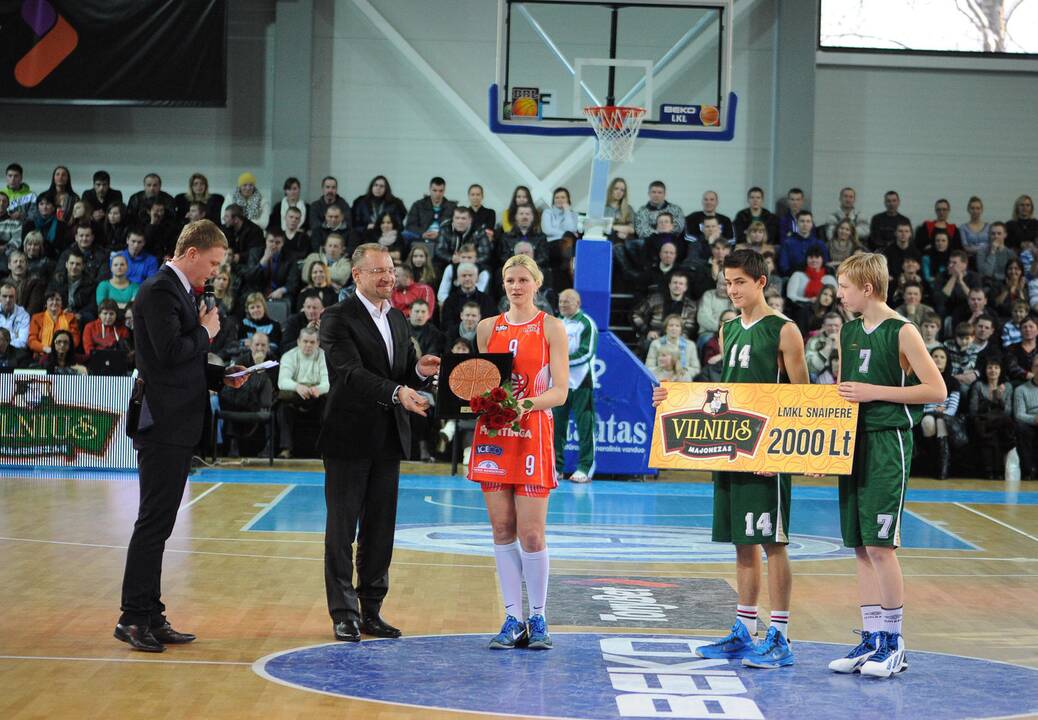A. Sabonis su legendiniais krepšininkais moterims šventės nesugadino