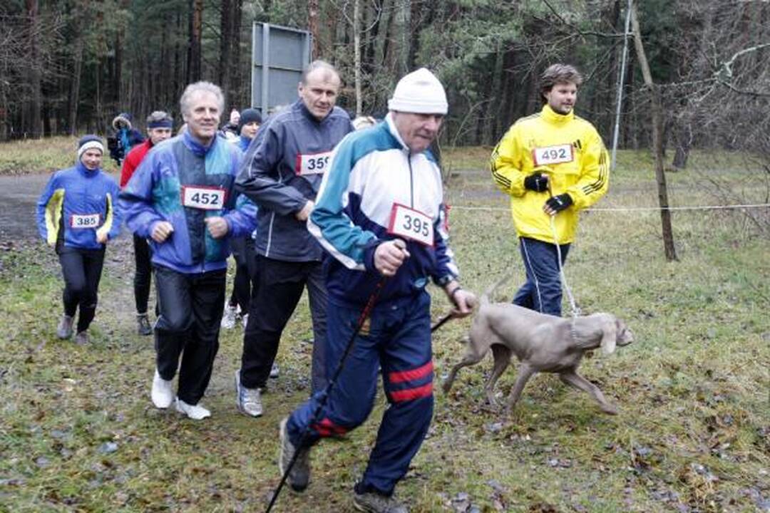 Stiprus vėjas bėgikų nebaugino