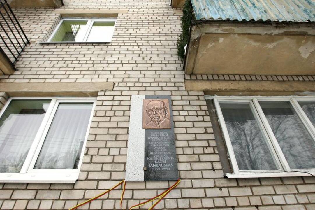 Įamžintas rašytojo, vertėjo ir politinio kalinio K.Jankausko atminimas