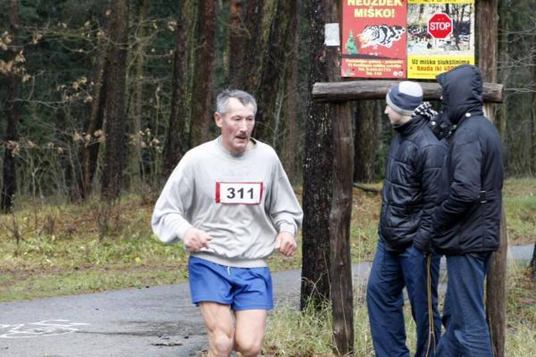 Stiprus vėjas bėgikų nebaugino
