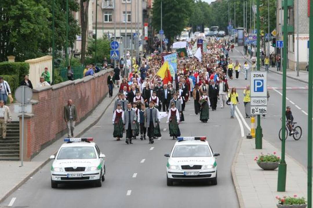 Klaipėdoje šurmuliavo dainų šventė