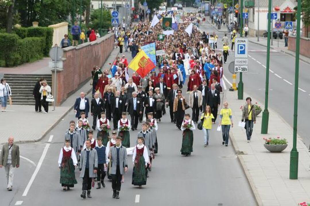 Klaipėdoje šurmuliavo dainų šventė