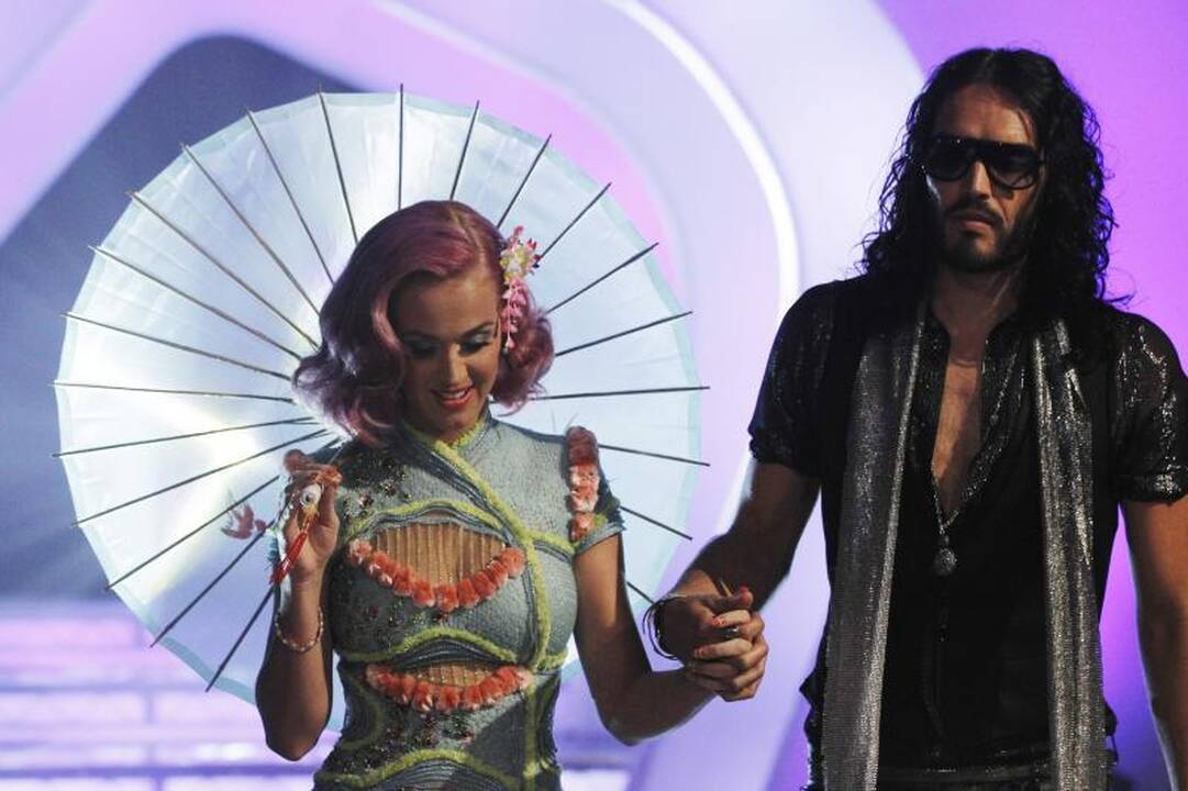 MTV muzikinių klipų apdovanojimuose triumfavo Katy Perry ir Adele