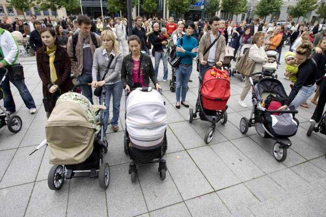 Protestuojantys tėvai: iš mažiausio atimti lengviausia
