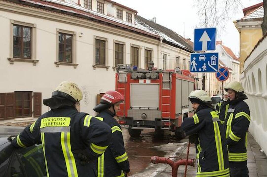 Vilniuje grasinta susprogdinti pastatą (papildyta)