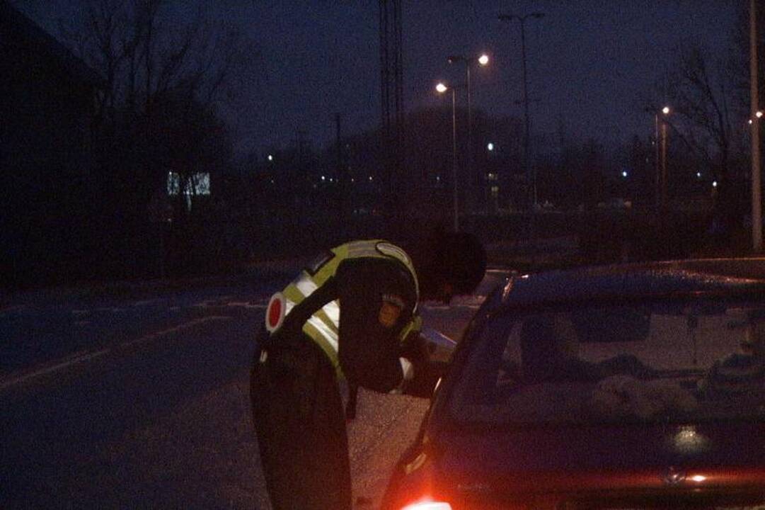 Tarptautinėje perkėloje – policijos reidas  