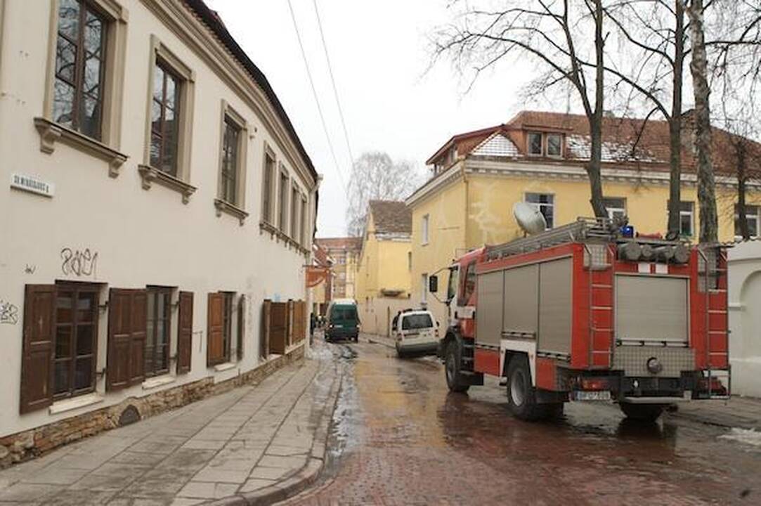 Vilniuje grasinta susprogdinti pastatą (papildyta)