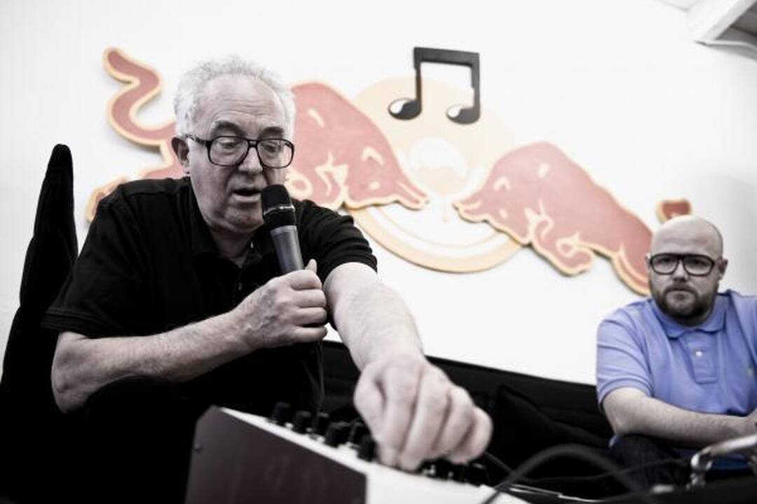 Neries krantinėje - „Red Bull Music Academy Barbeque“