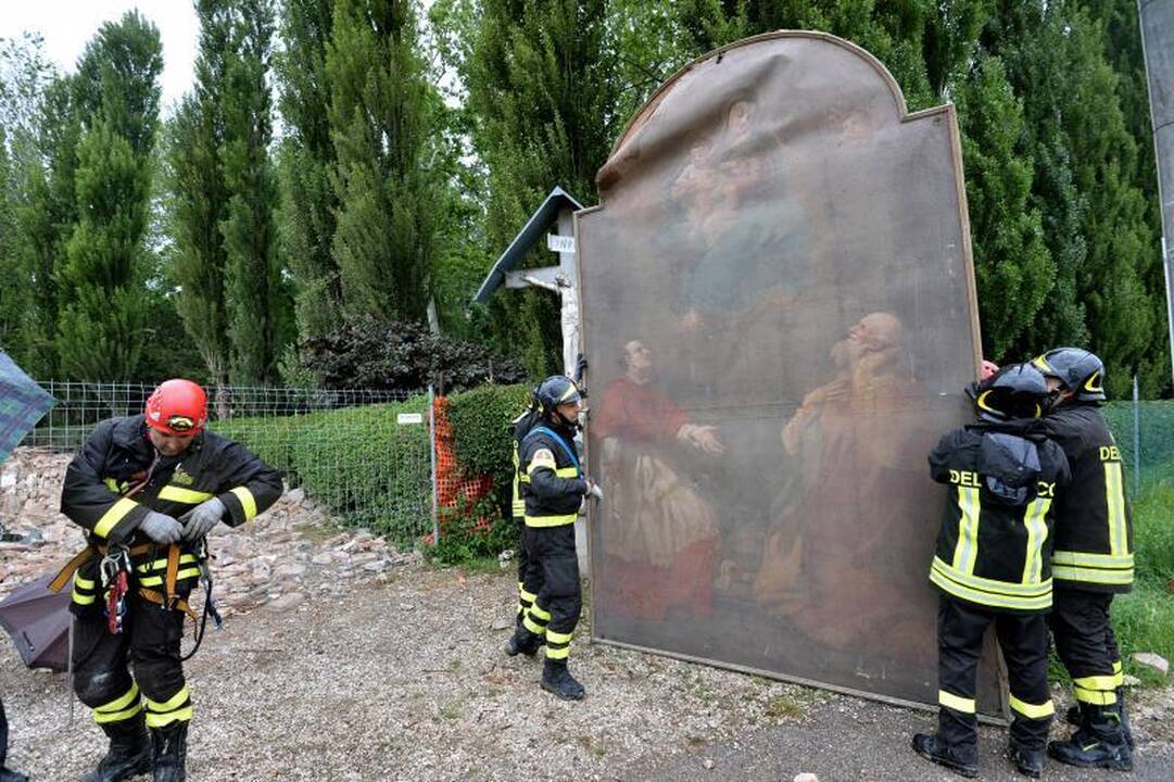 Italijoje žemės drebėjimo aukų padaugėjo iki 6 (papildyta 22:31 val.) 